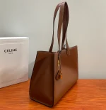 高仿CELINE-賽琳 經典牛皮革肩背包 - 優雅設計與實用功能結合-112583：圖片 4