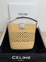 高仿CELINE-賽琳 TRIOMPHE磁扣牛皮革手提斜挎包-119742：圖片 3