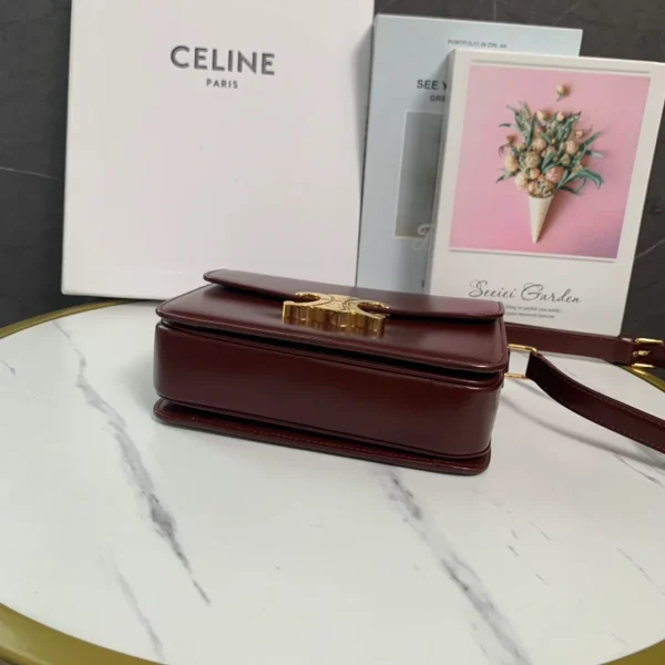 高仿CELINE-賽琳 TRIOMPHE鎖扣牛皮斜挎包 - 多功能時尚肩背包-188423：圖片 5