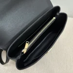高仿CELINE-賽琳 經典TRIOMPHE牛皮革多功能手提斜挎包-117523：圖片 9