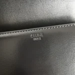 高仿CELINE-賽琳 黑色TRIOMPHE金屬鎖扣牛皮斜挎包-188423：圖片 8