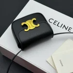 高仿CELINE-賽琳 金色TRIOMPHE按扣迷你牛皮手袋-10I513：圖片 4