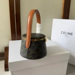 高仿CELINE-賽琳 經典TRIOMPHE鎖扣羊皮手提包-111353：圖片 3