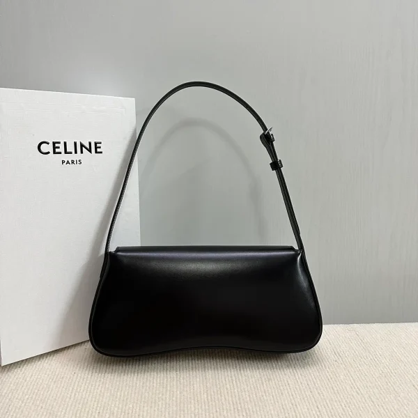 高仿CELINE-賽琳 TRIOMPHE 銀色飾面牛皮革肩背包-115533：圖片 3