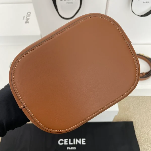 高仿CELINE-賽琳 TRIOMPHE磁扣牛皮手提斜挎包-119173：圖片 4