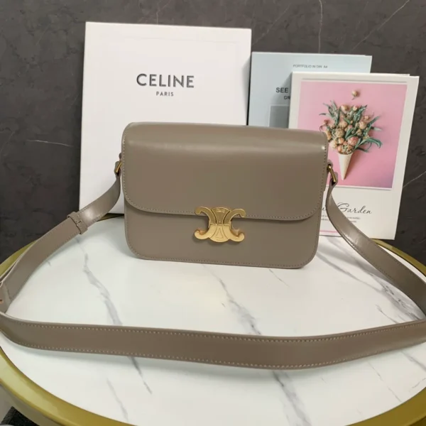 高仿CELINE-賽琳 經典TRIOMPHE鎖扣牛皮斜挎包-187363：圖片 2