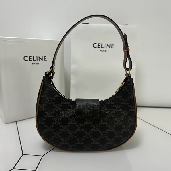 高仿CELINE-賽琳 Saint Laurent TRIOMPHE CANVAS 金色印花肩背包-114492：圖片 3