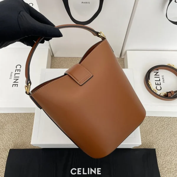 高仿CELINE-賽琳 TRIOMPHE磁扣牛皮手提斜挎包-119173：圖片 6
