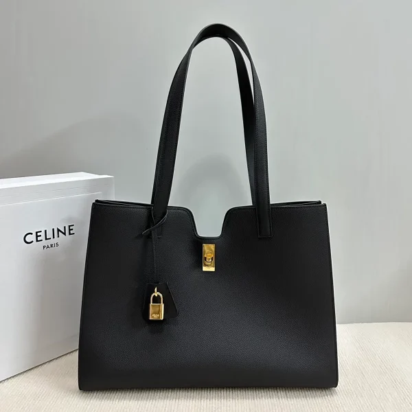 高仿CELINE-賽琳 CLOCHE CLÉS 牛皮革肩背包 - 金色飾面優雅設計-112583：圖片 2