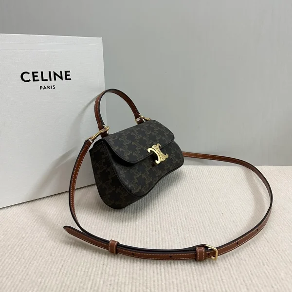 高仿CELINE-賽琳 經典TRIOMPHE標誌印花牛皮革手提斜挎包-119532：圖片 4