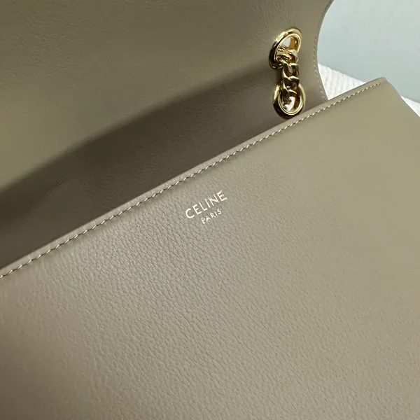 高仿CELINE-賽琳 經典TRIOMPHE牛皮革斜挎包 - 金色飾面多功能肩背包-115853：圖片 9