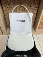 高仿CELINE-賽琳 經典牛皮革肩背包 - 多功能便攜設計-115703：圖片 3