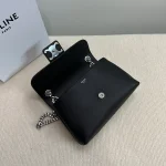 高仿CELINE-賽琳 經典牛皮革TRIOMPHE斜挎包-116593：圖片 9