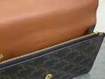 高仿CELINE-賽琳 迷你手袋 - 時尚與實用的完美結-10D852：圖片 9