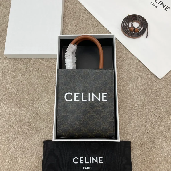 高仿CELINE-賽琳 多功能迷你手袋 - 輕鬆容納PLUS大屏手機-194372：圖片 2