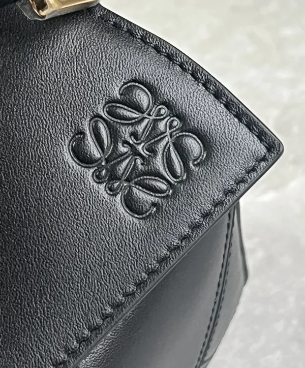 高仿羅意威/LOEWE 編制手柄單肩包：圖片 12
