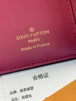高仿LV Capucines XS 钱包 - 女士超小型Taurillon皮革钱夹 带零钱格-M68587：圖片 7