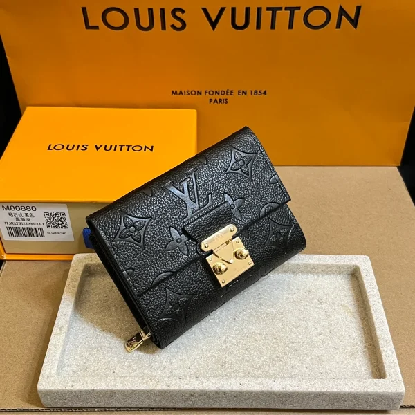 高仿LV Métis小型錢包 | Monogram Empreinte皮革 經典S-lock鎖扣設計-M80880：圖片 3