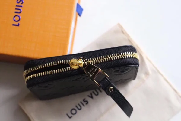 高仿LV Monogram Empreinte拉链零钱包 - 奢华便携信用卡现金收纳-M60574：圖片 6