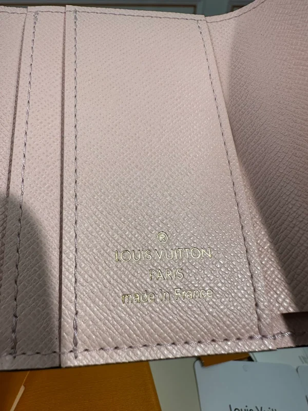 高仿LV Zoé錢包 | Monogram帆布玫瑰粉牛皮 時尚迷你錢包-M62933：圖片 8