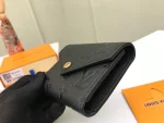 高仿LV Victorine錢包 | Monogram Empreinte皮革 多卡位拉鏈零錢包-M64060：圖片 5