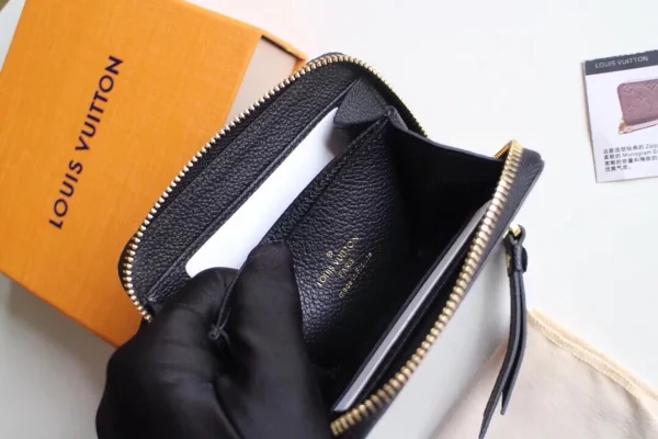 高仿LV Monogram Empreinte拉链零钱包 - 奢华便携信用卡现金收纳-M60574：圖片 8