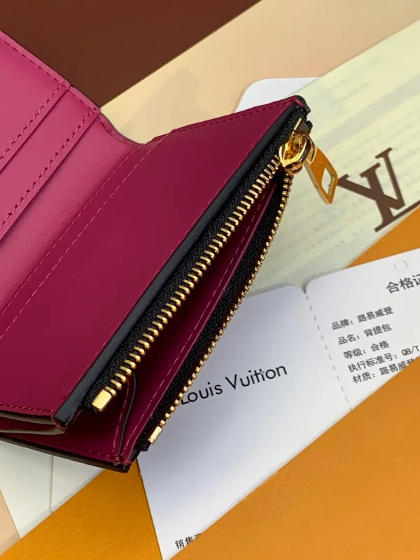 高仿LV Capucines XS 钱包 - 女士超小型Taurillon皮革钱夹 带零钱格-M68587：圖片 8