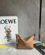 羅意威/LOEWE Puzzle Fold Pouch 麻將包 黏土色：圖片 2