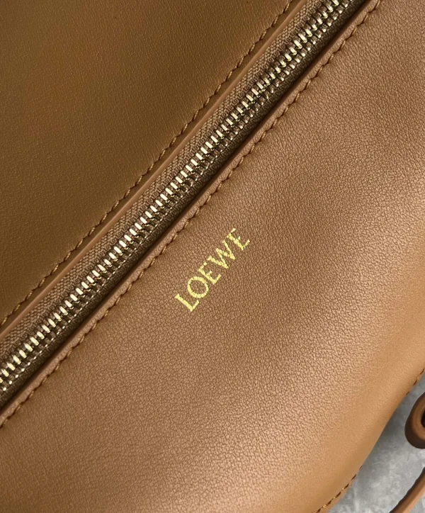 羅意威/LOEWE Puzzle Fold Pouch 麻將包 黏土色：圖片 9
