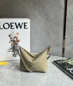 羅意威/LOEWE Puzzle Fold Pouch 麻將包 青灰色：圖片 2
