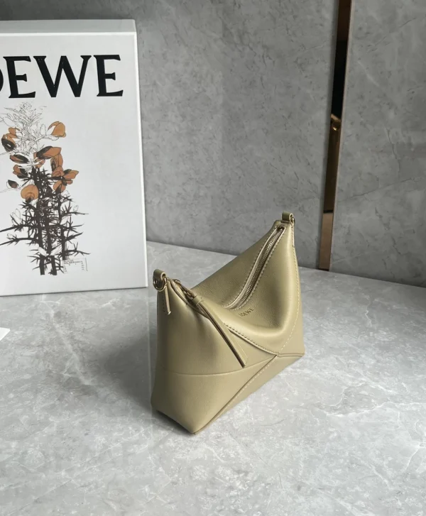 羅意威/LOEWE Puzzle Fold Pouch 麻將包 青灰色：圖片 4