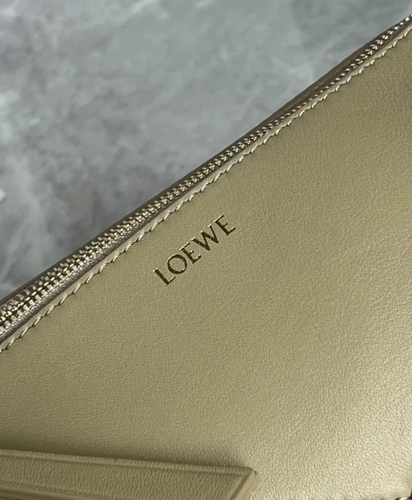 羅意威/LOEWE Puzzle Fold Pouch 麻將包 青灰色：圖片 10