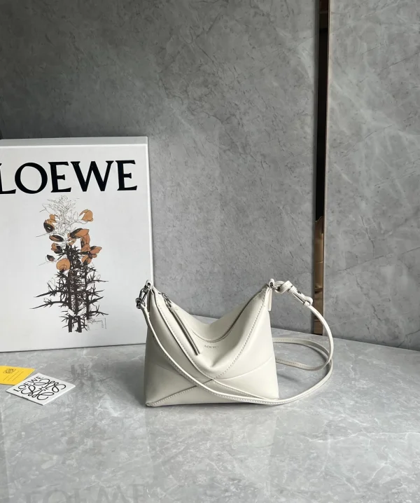 羅意威/LOEWE Puzzle Fold Pouch 麻將包 白色：圖片 2
