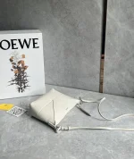 羅意威/LOEWE Puzzle Fold Pouch 麻將包 白色：圖片 9