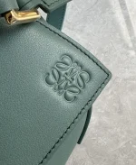 高仿羅意威/LOEWE 單肩包草綠色：圖片 12