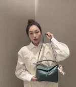 高仿羅意威/LOEWE 單肩包草綠色：圖片 2