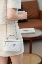 Chanel/香奈兒 隱藏款 手柄長盒子包 白色荔枝牛皮：圖片 8