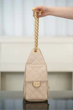 Chanel/香奈兒 25S Small Hobo 抽绳水桶包 杏色鱼子酱：圖片 17