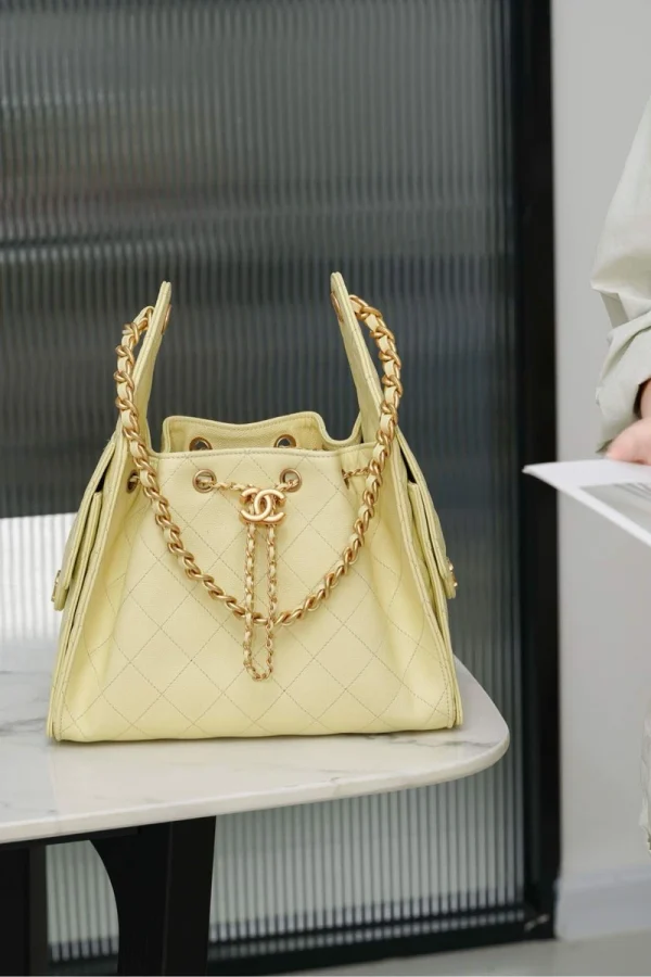Chanel/香奈兒 25S Small Hobo 抽绳水桶包 小鷄黃：圖片 6