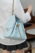 Chanel/香奈兒 25S Small Hobo 抽绳水桶包 蒂芙尼蓝：圖片 9