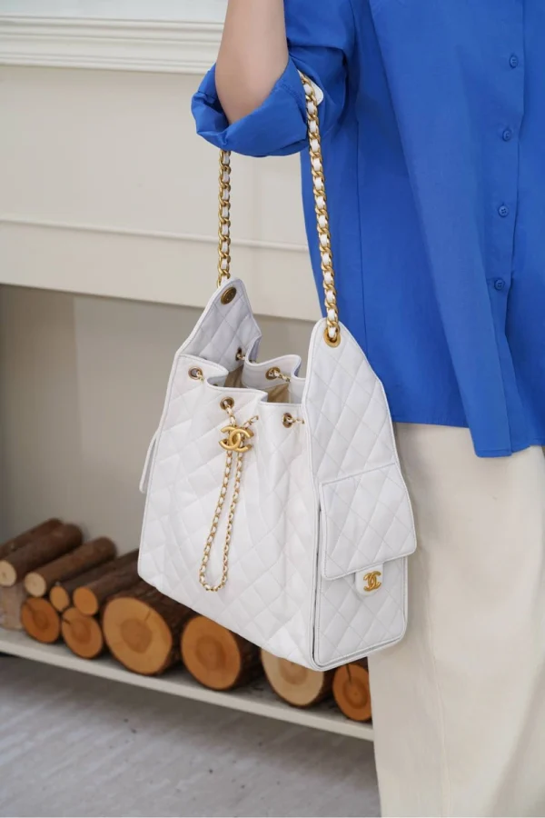 Chanel/香奈兒 25S Small Hobo 抽绳水桶包 白金色：圖片 3