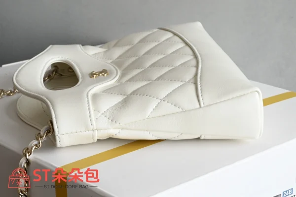 高仿香奈兒/Chanel 25P Nano白色菱格紋鏈條包：圖片 5