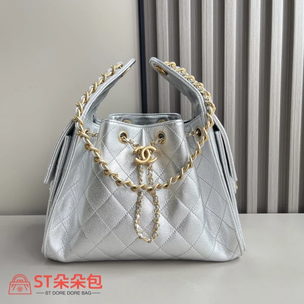 高仿香奈兒/CHANEL 25C Hobo 肩背包｜金屬亮面銀色：圖片 2