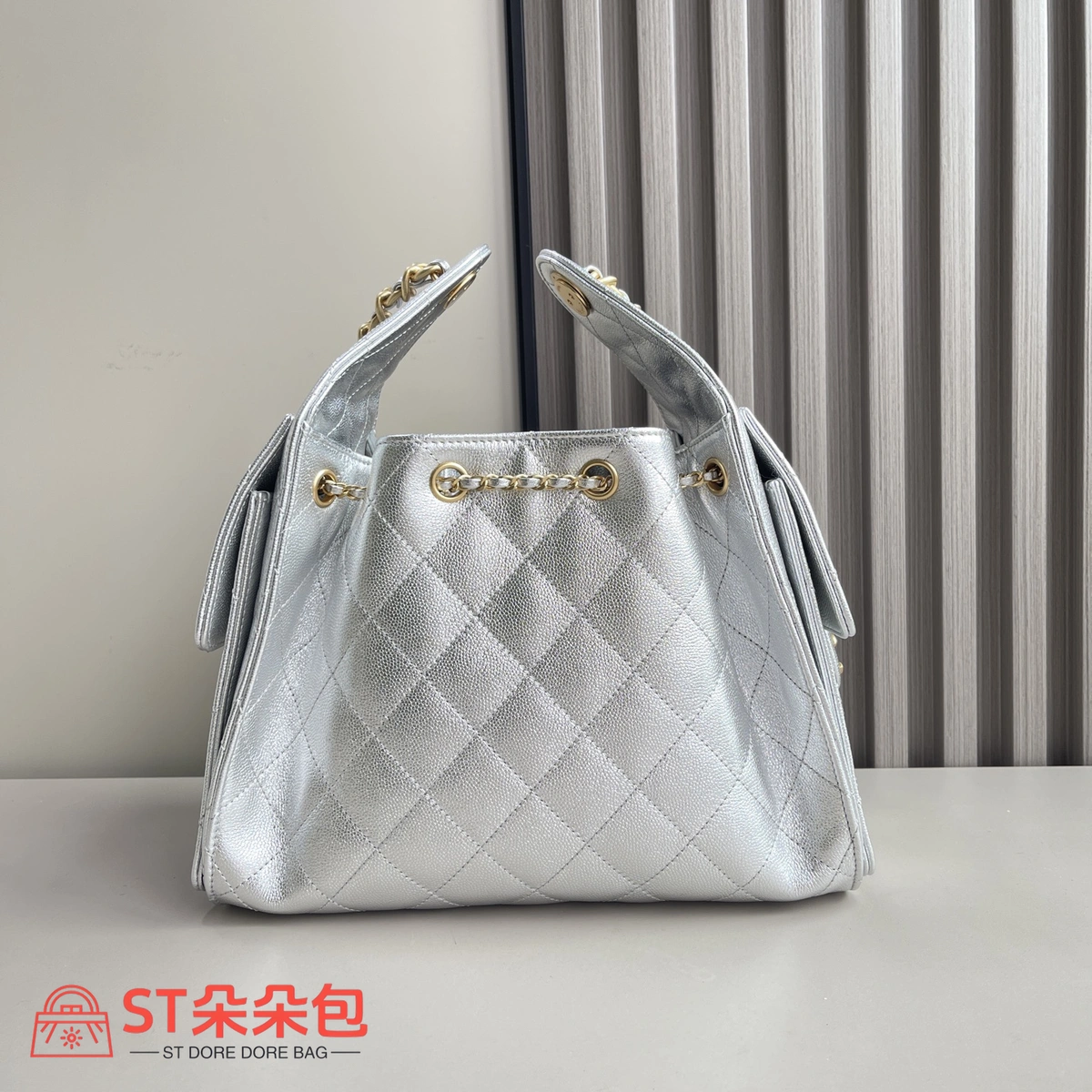 高仿香奈兒/CHANEL 25C Hobo 肩背包|金屬亮面銀色 10 高仿香奈兒/CHANEL 25C Hobo 肩背包|金屬亮面銀色