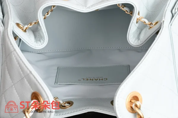 高仿香奈兒/Chanel 25S 菱格紋抽繩鏈條淺藍色水桶包：圖片 10