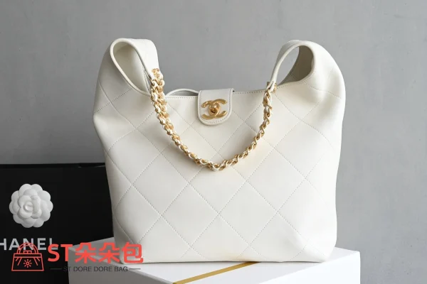 高仿香奈兒/Chanel 25P 白色絎縫Hobo嬉皮包 大號：圖片 2