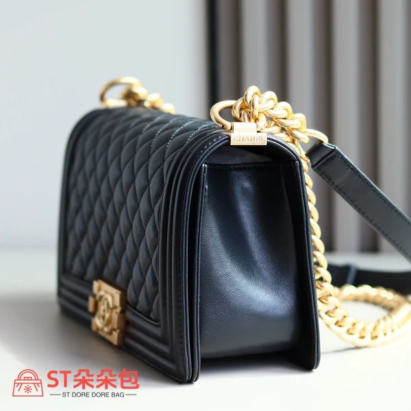高仿香奈兒/Chanel Leboy系列25cm中號黑色肩背包：圖片 4