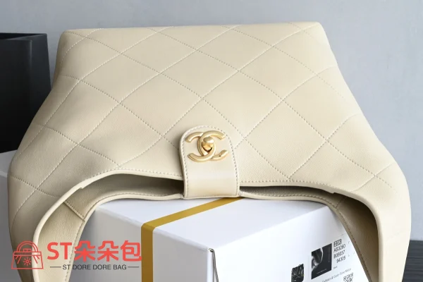高仿香奈兒/Chanel GST 中號購物袋 米白色：圖片 6