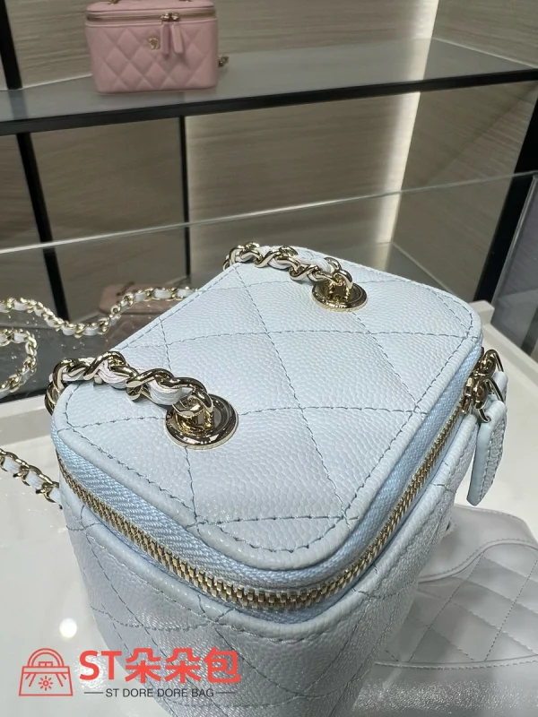 高仿香奈兒/Chanel Box Bag菱格紋鏈條斜挎化妝包 淺藍色：圖片 6
