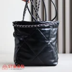 高仿香奈兒/Chanel 22 Mini 垃圾袋肩背包｜黑色亮面牛皮：圖片 10